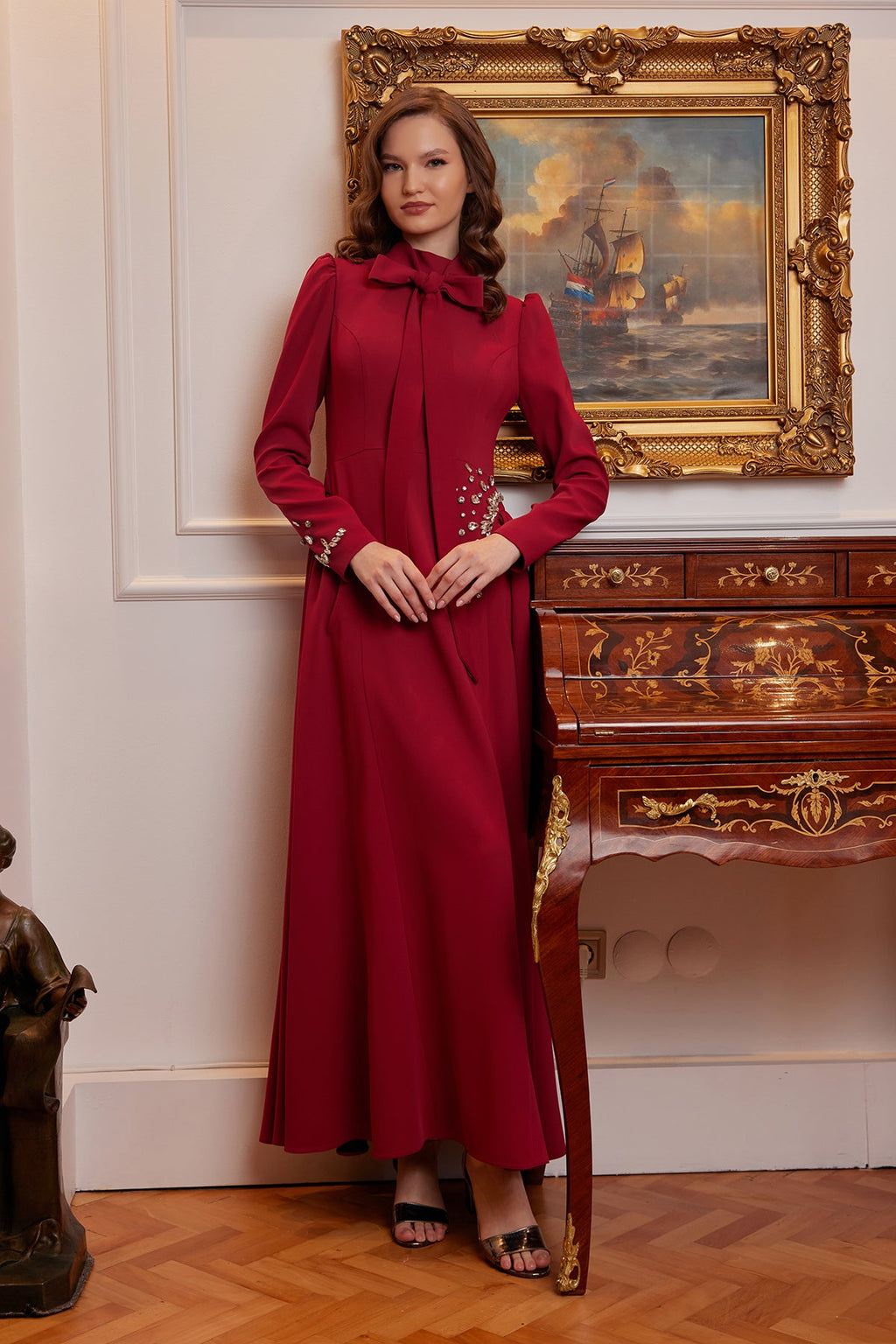 Talia Abiye Bordo