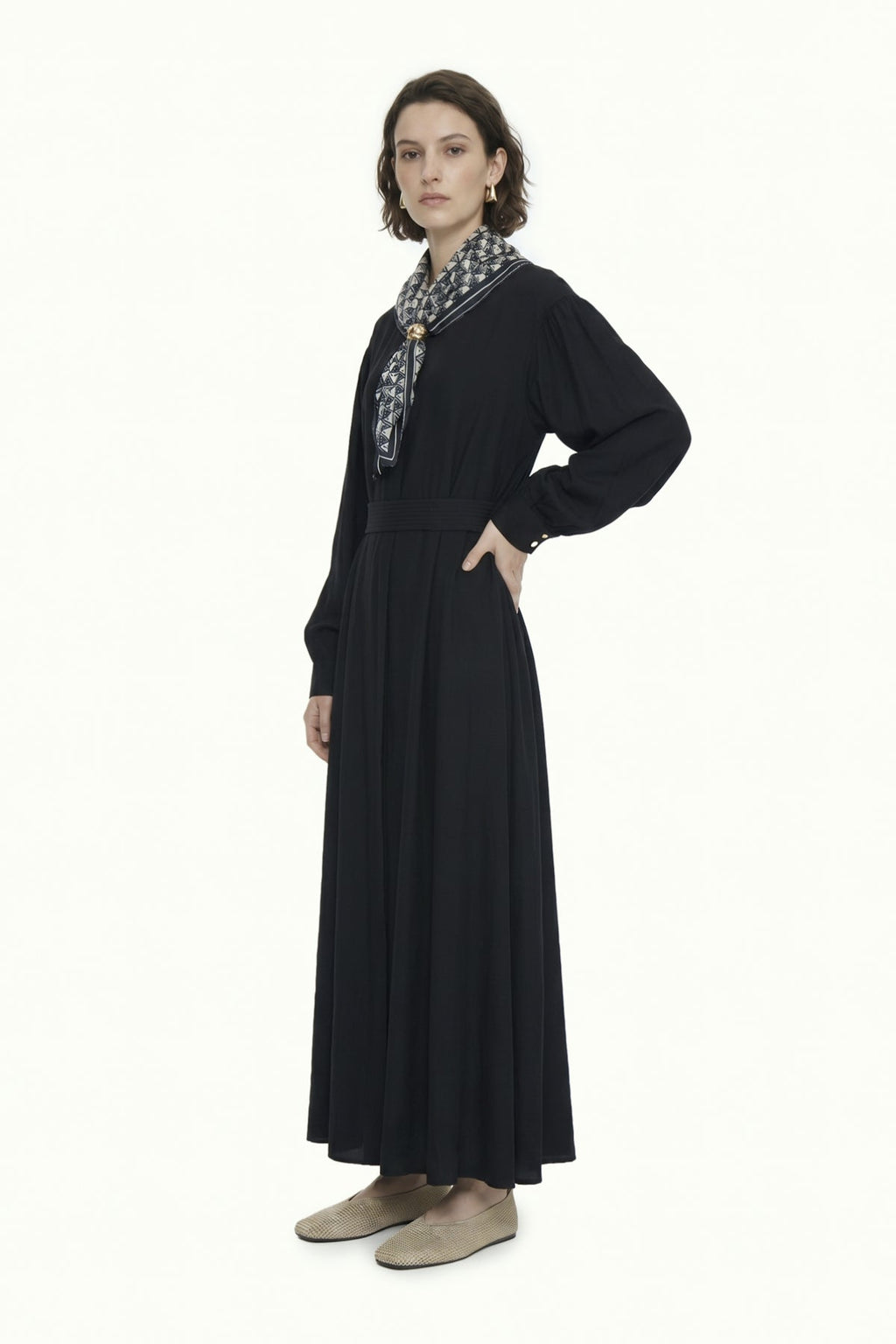 Kuşaklı Şal Detaylı Akışkan Siyah Elbise 0579