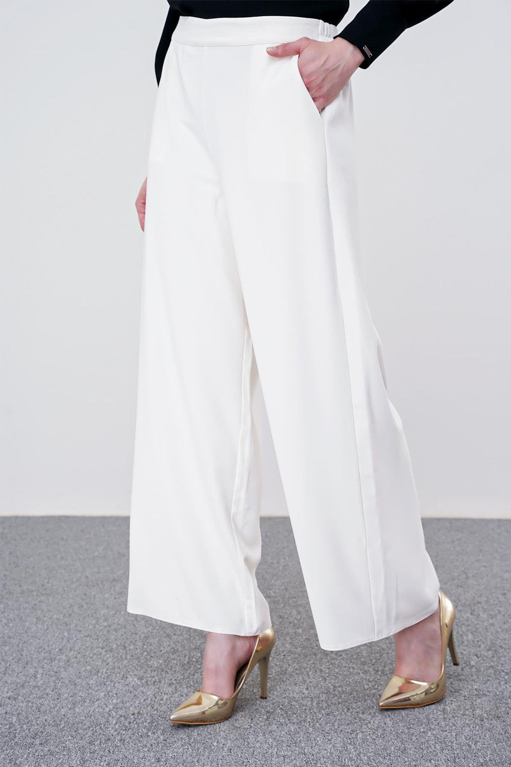 Zühre Bol Paça Kumaş Ekru Pantolon P-0013