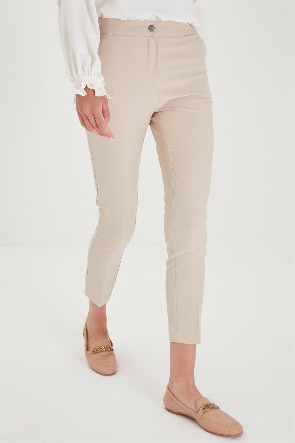 Zühre Dar Paça Kumaş Bej Pantolon P-0024