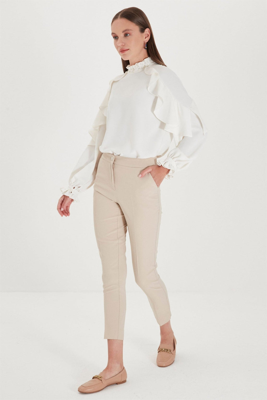 Zühre Dar Paça Kumaş Bej Pantolon P-0024