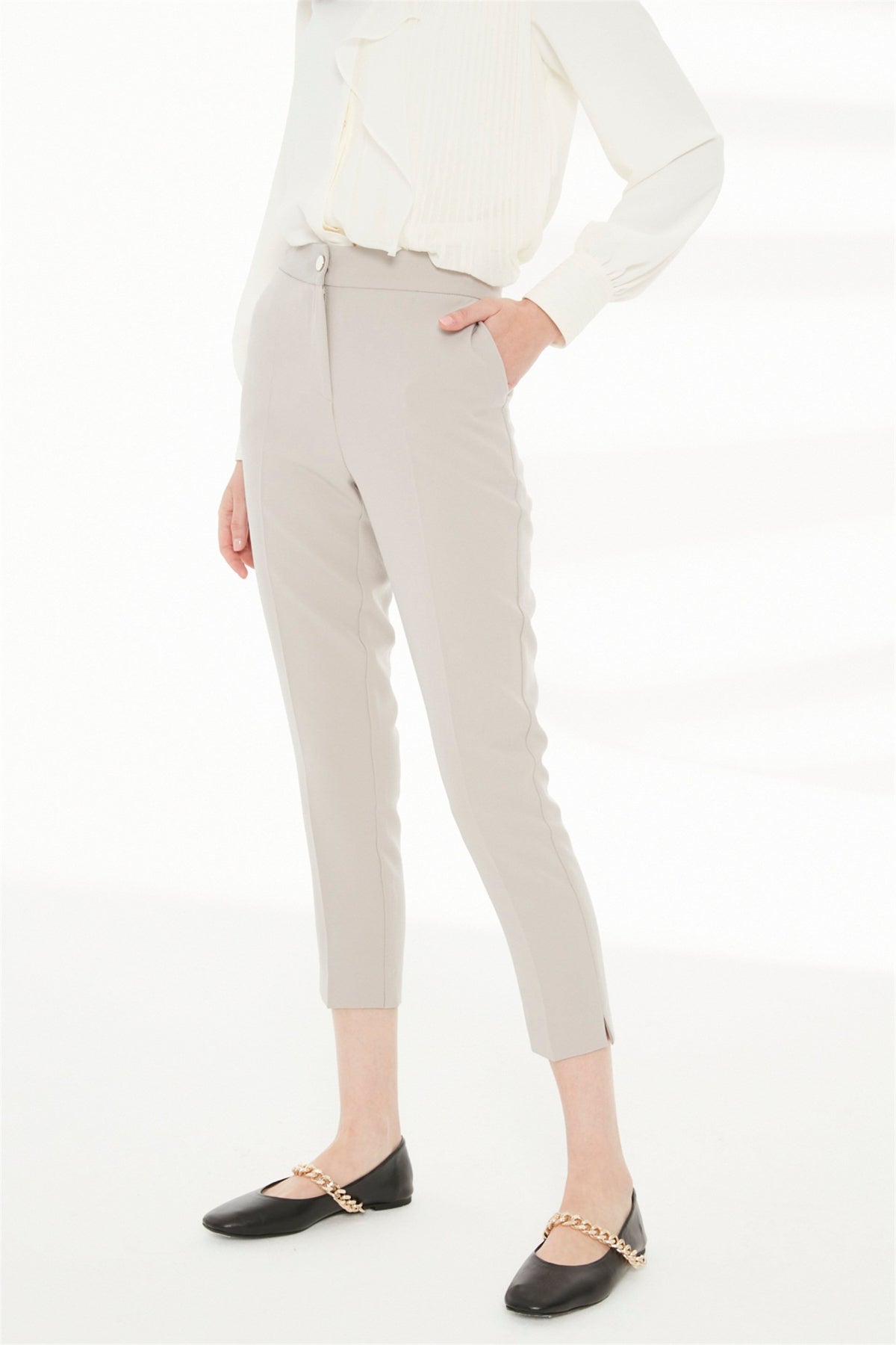 Zühre Dar Paça Kumaş Gri Pantolon P-0024