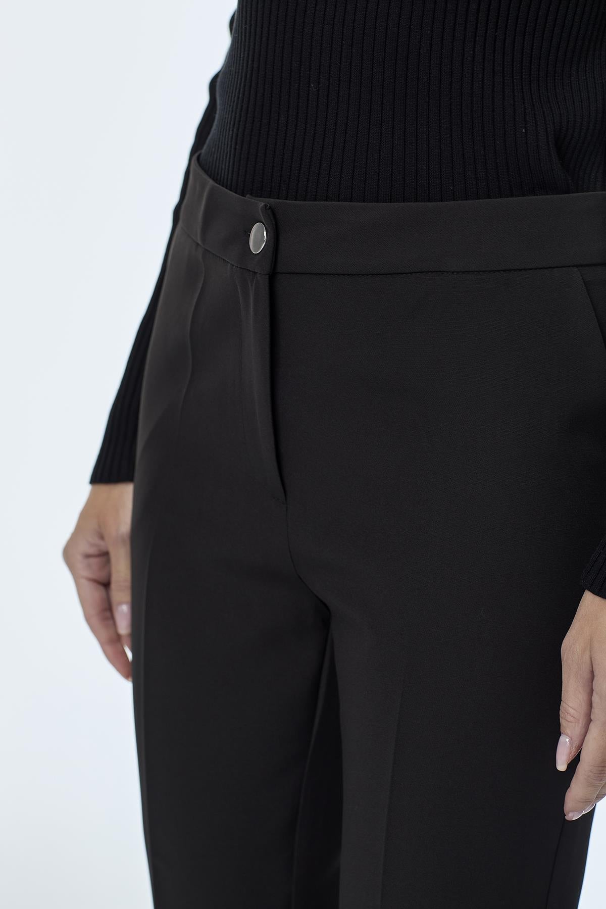 Zühre Dar Paça Kumaş Siyah Pantolon P-0024