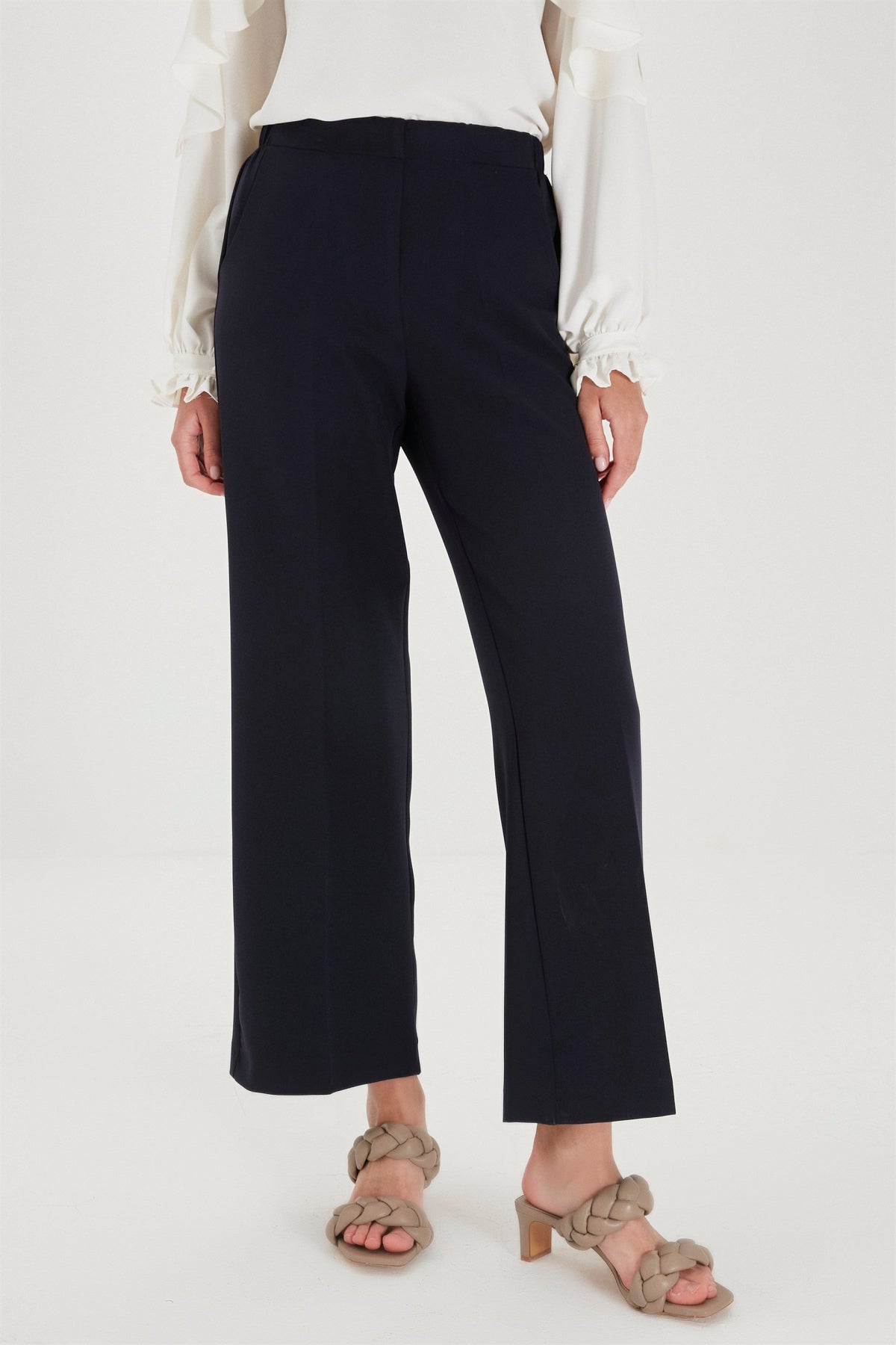 Zühre Bel Lastik Detaylı Bol Paça Kumaş Lacivert Pantolon P-0102
