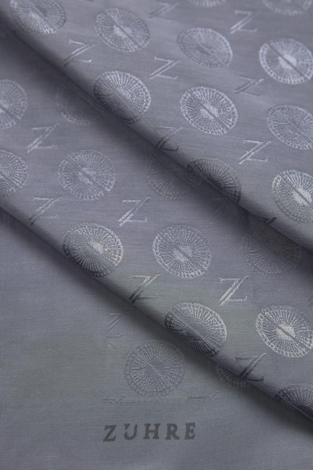 Zühre Gizem Z Monogram Gri Eşarp 0083