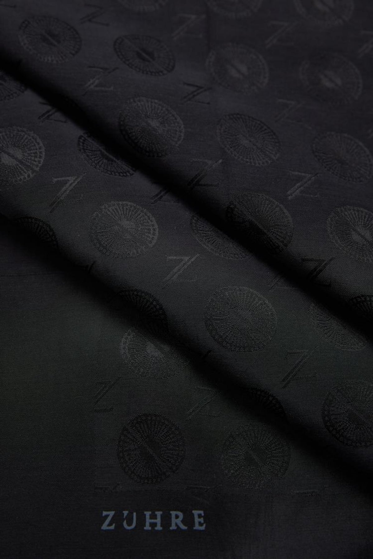 Zühre Gizem Z Monogram Siyah Eşarp 0083