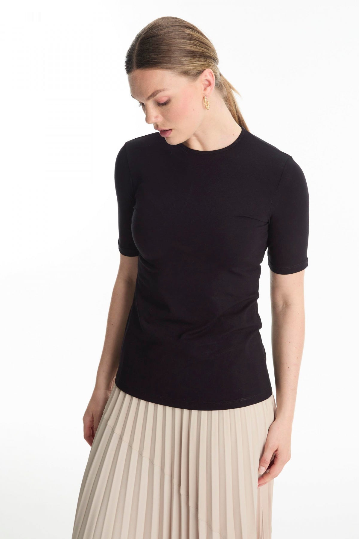 Bisiklet Yaka Basic T-shirt Siyah Tunik 0011