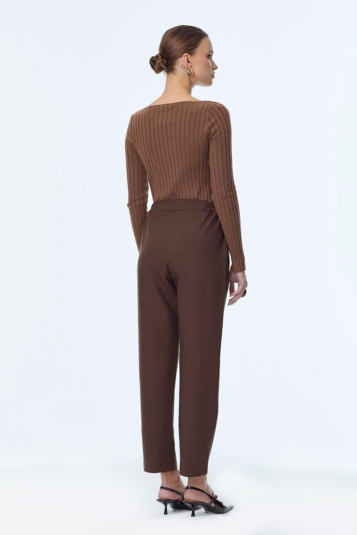 Beli Lastikli Kahve Pantolon 0259