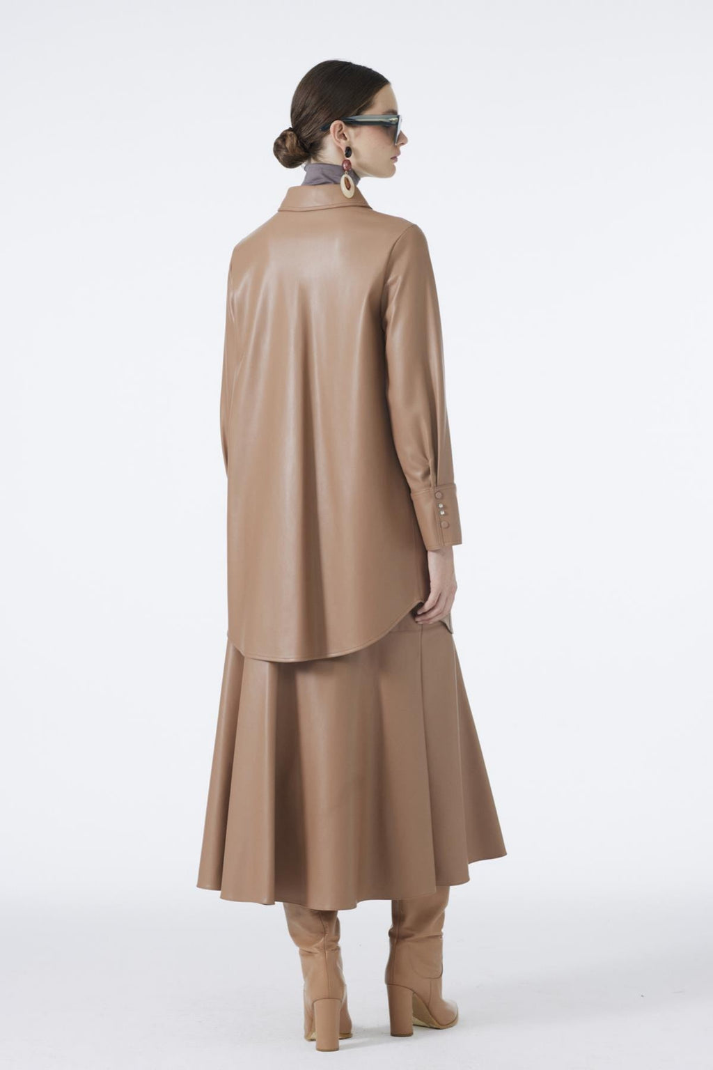 Gömlek Yaka Aksesuar Detaylı Deri Camel Tunik 1598