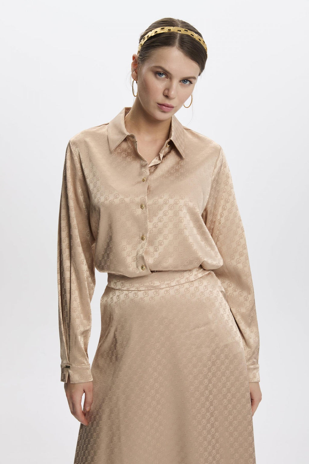 Monogram Desenli Bej Etek 0174
