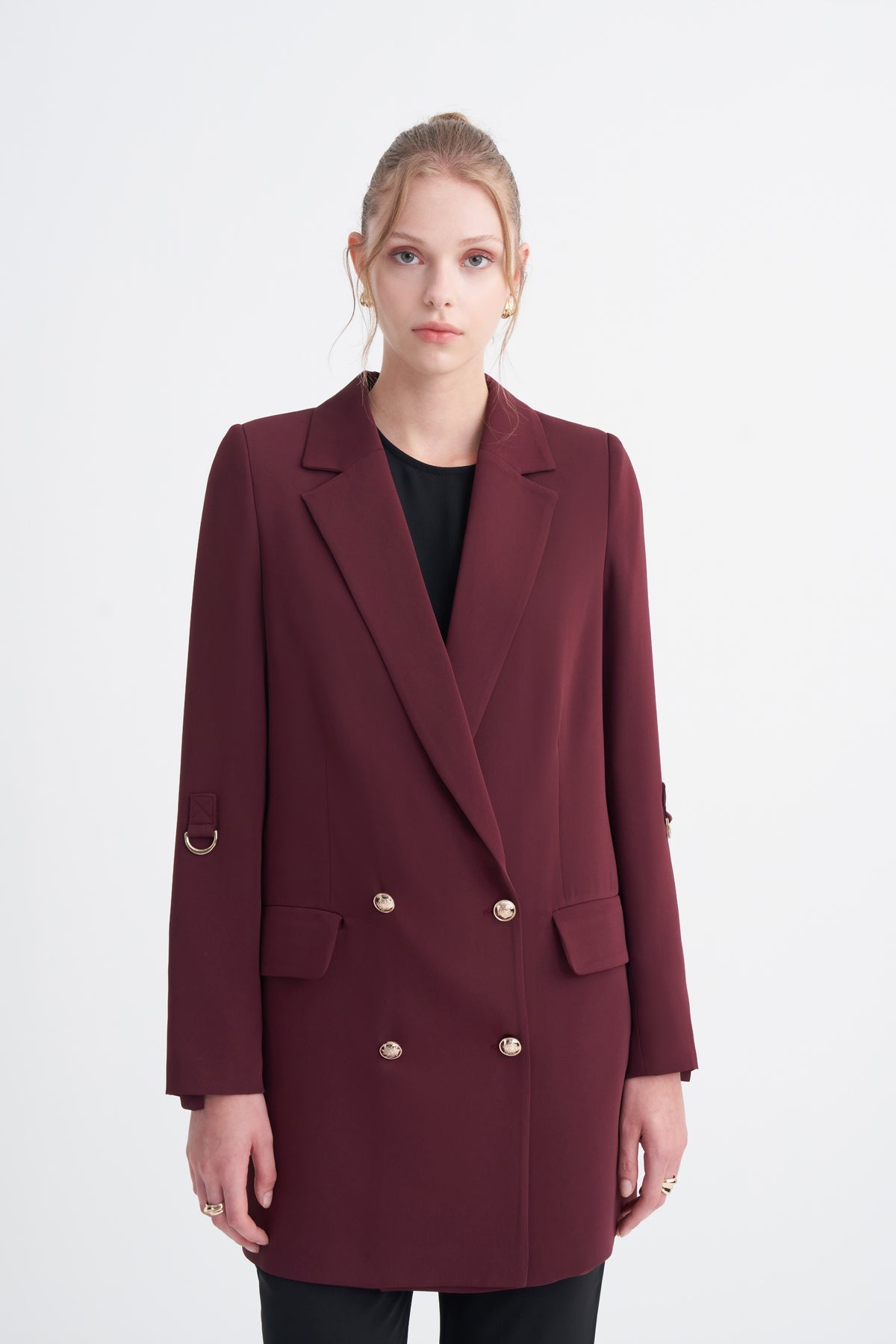 Kruvaze Yaka Aksesuar Detaylı Oversize Uzun Astarlı Bordo Ceket 0002