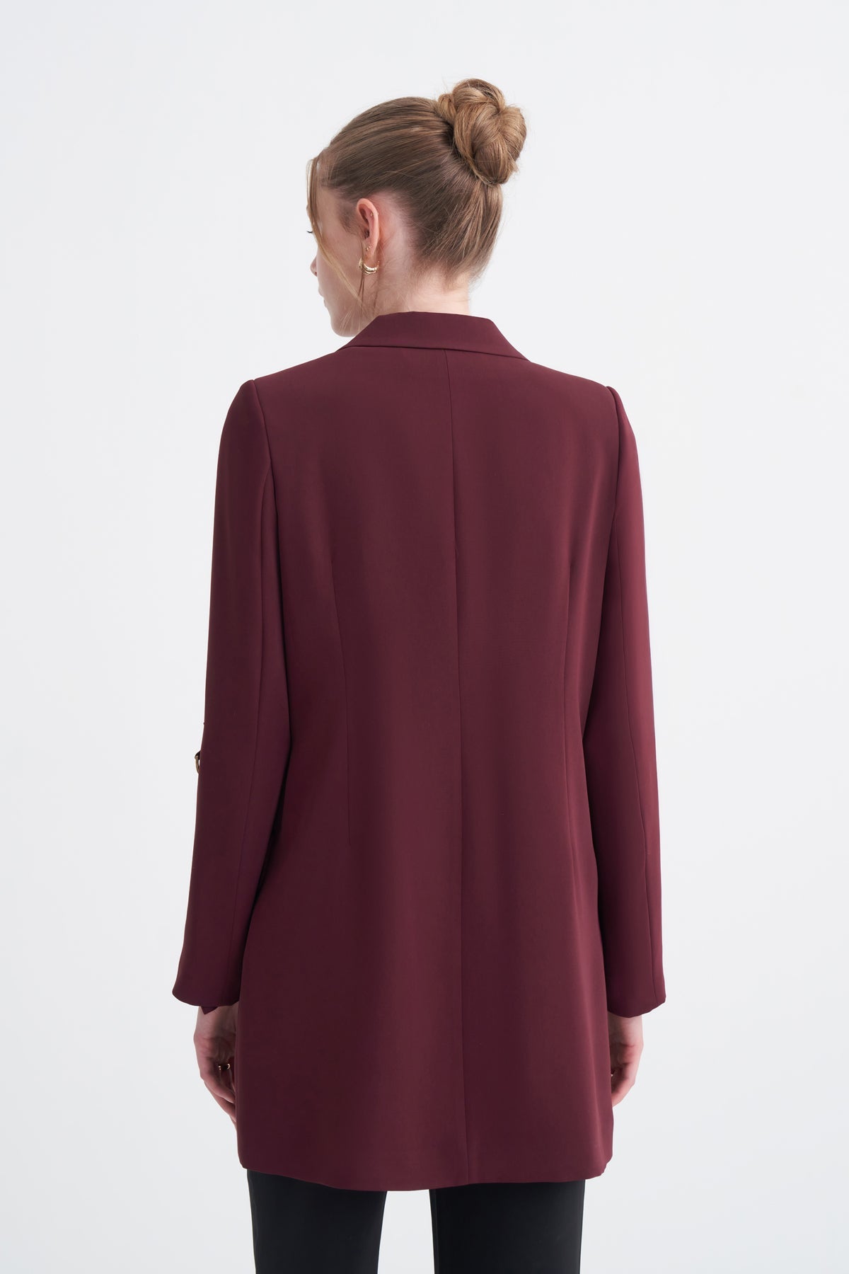 Kruvaze Yaka Aksesuar Detaylı Oversize Uzun Astarlı Bordo Ceket 0002