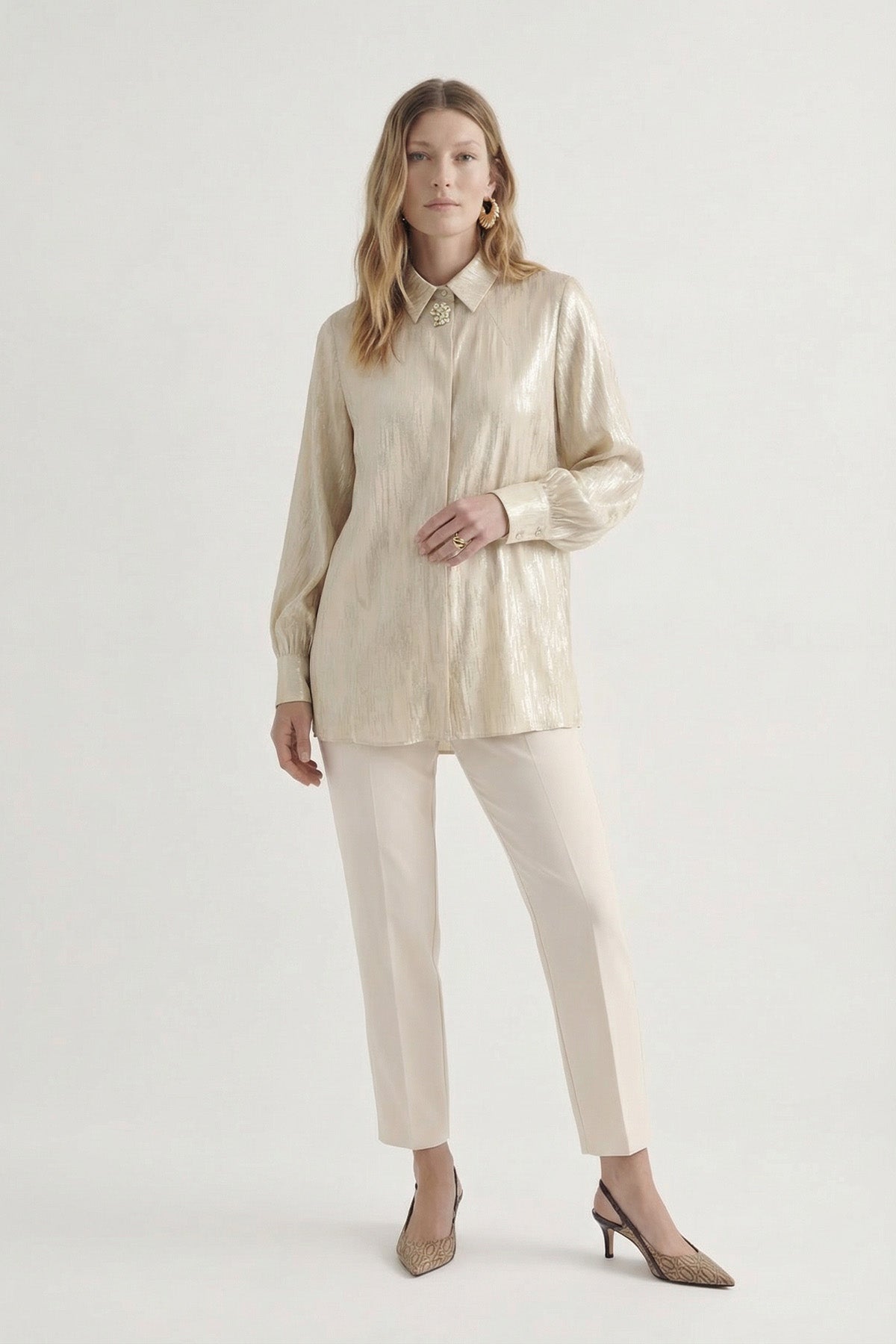 Broş Detaylı Vanilya Bluz 0095