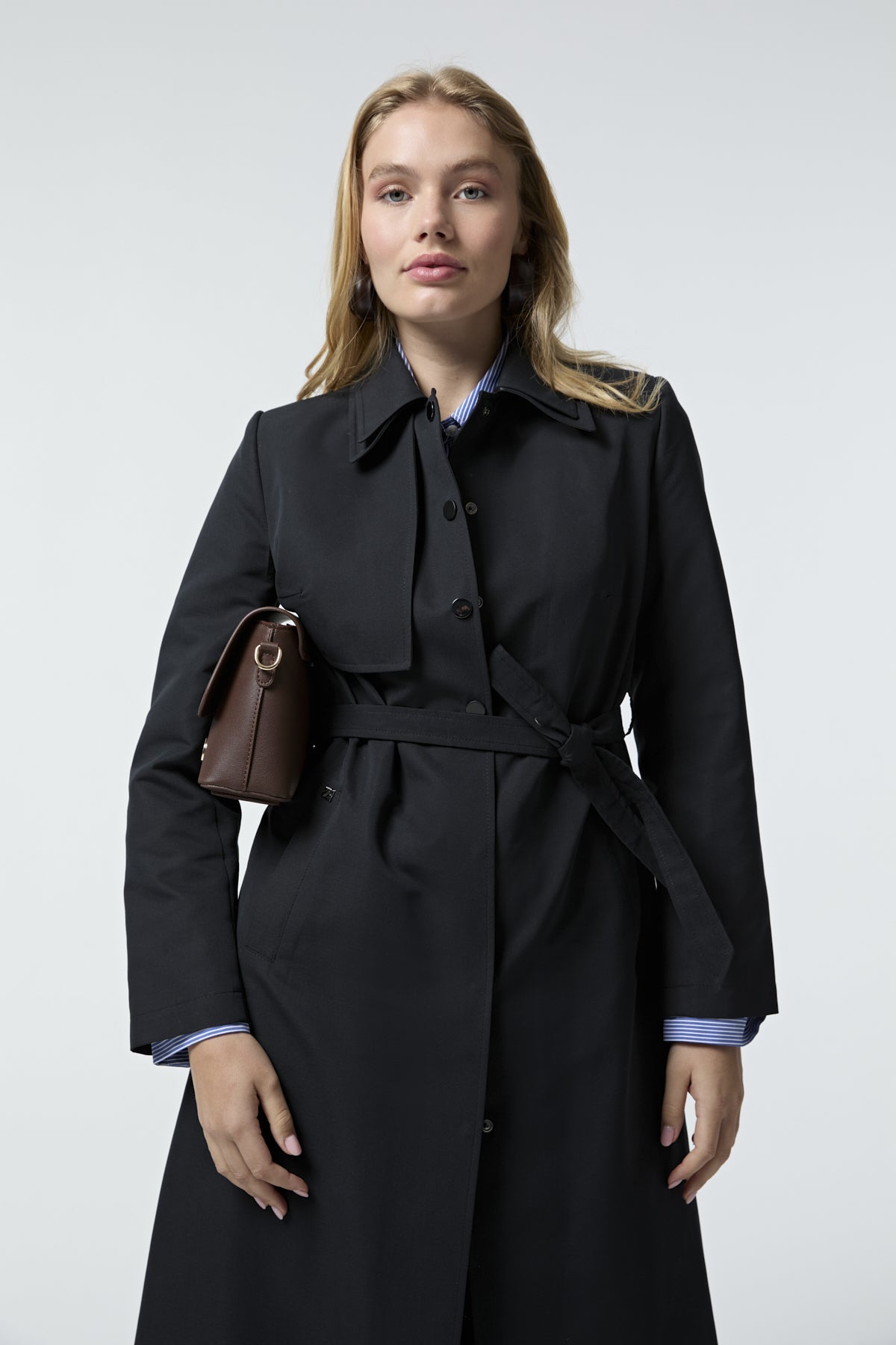 140 LESNA TRENÇ 38- Siyah Trençkot 14046