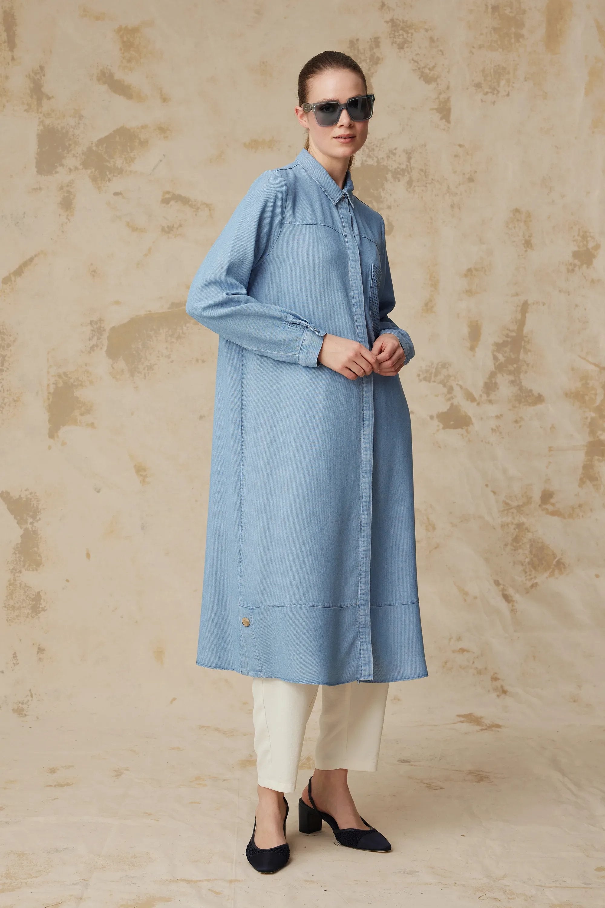 Minimal Cepli Uzun Kesim Klasik Yaka Mavi Tunik 1626