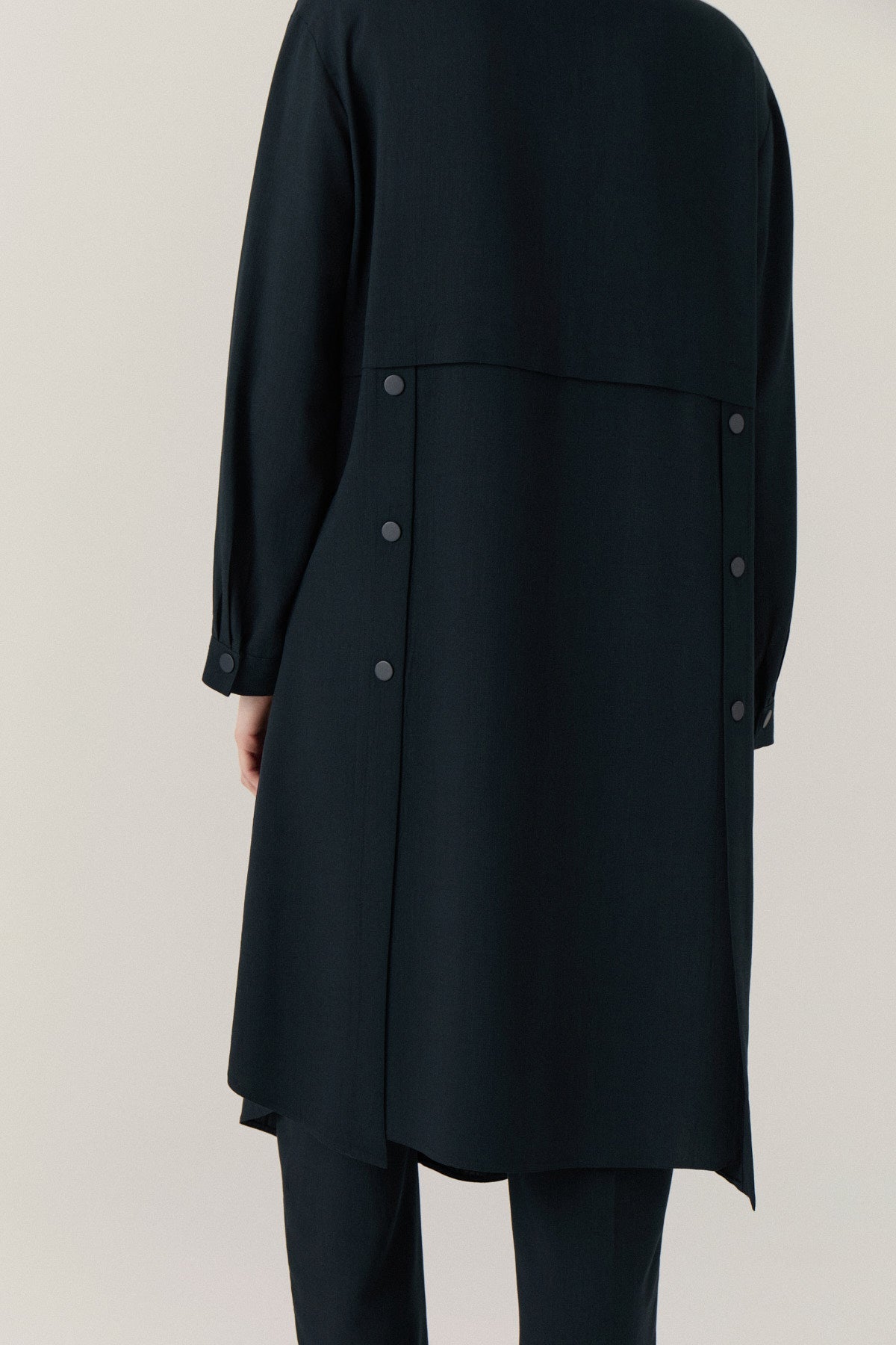 Düğmeli Akışkan Uzun Form Lacivert Tunik 1647