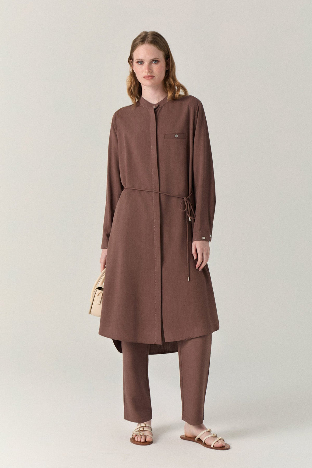 Hakim Yaka Minimal Detaylı Kahve Tunik 1664
