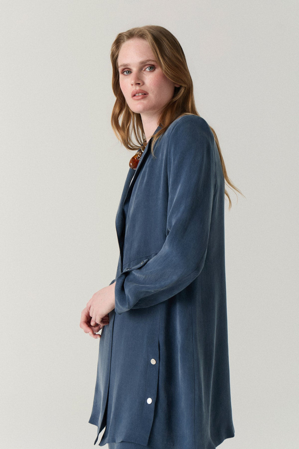 Kruvaze Yaka Akışkan Dokulu Minimal Indigo Takım 1909
